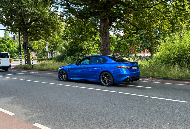 Alfa Romeo Giulia Quadrifoglio 2023