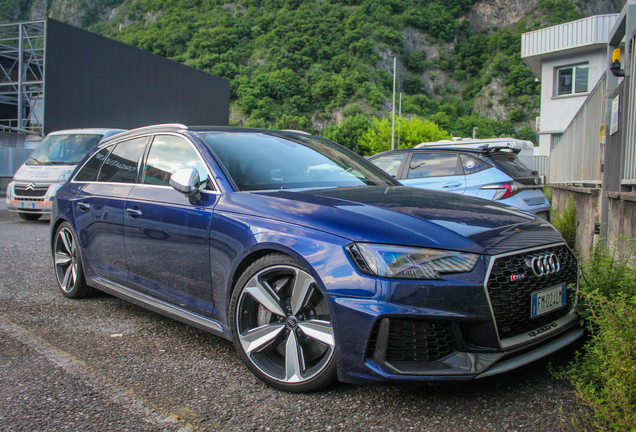 Audi RS4 Avant B9