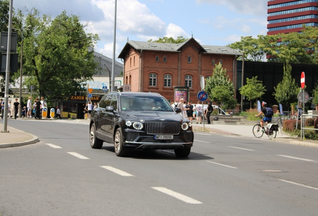 Bentley Bentayga Azure 2024