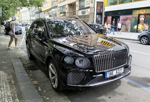 Bentley Bentayga Azure 2024