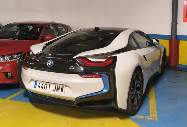 BMW i8