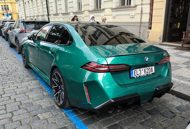 BMW M5 G90