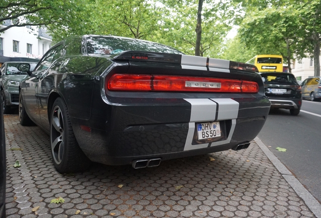 Dodge Challenger SRT-8 392