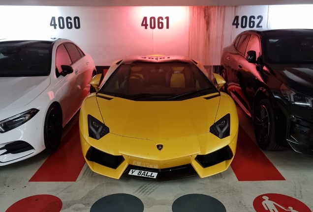 Lamborghini Aventador LP700-4 Roadster