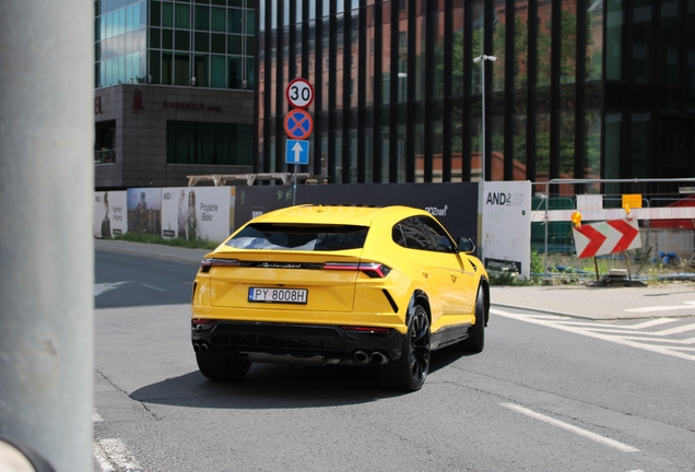 Lamborghini Urus