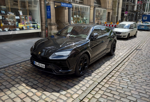 Lamborghini Urus Performante