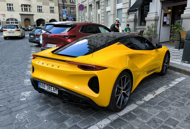 Lotus Emira