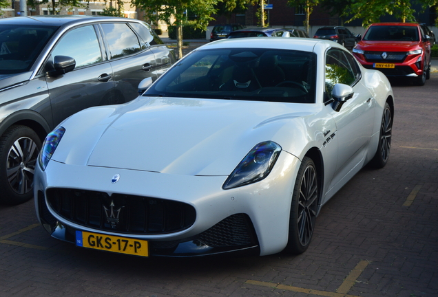 Maserati GranTurismo Modena 2023