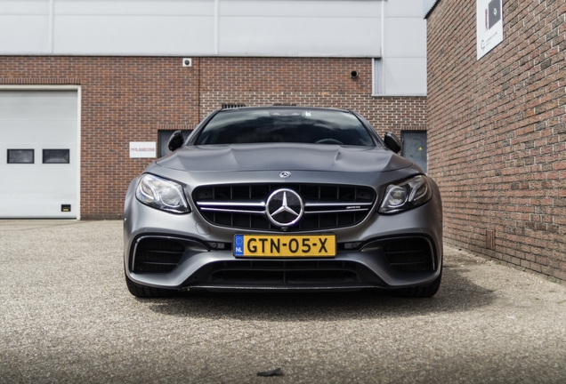 Mercedes-AMG E 63 S W213