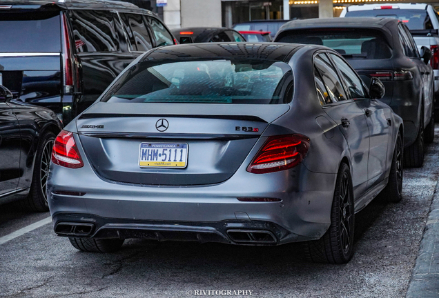 Mercedes-AMG E 63 S W213