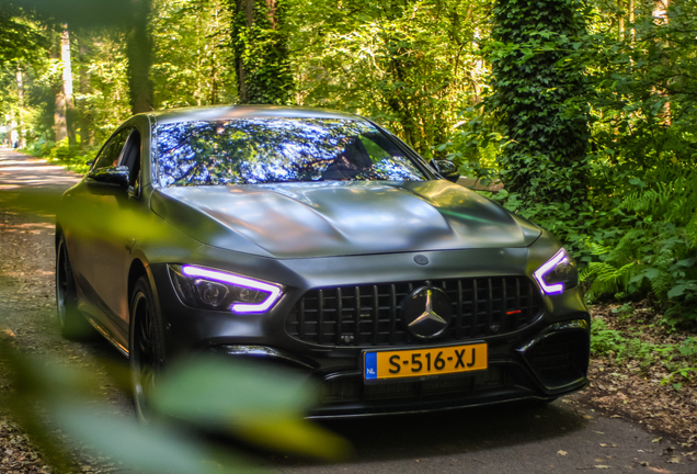Mercedes-AMG GT 63 S X290
