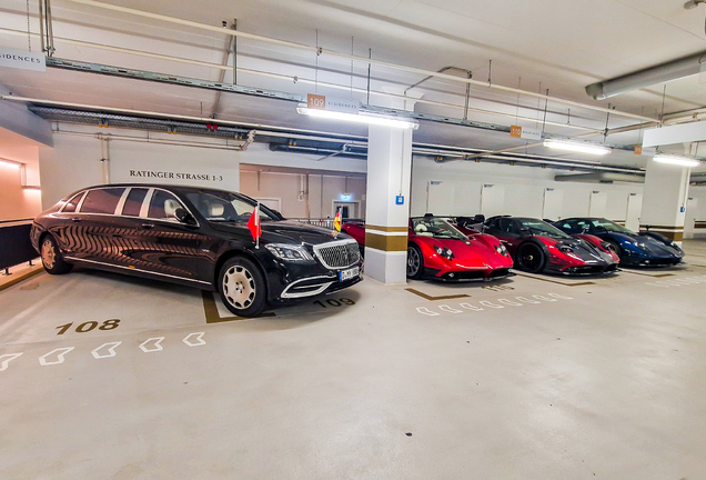 Mercedes-Maybach S 650 Pullman VV222