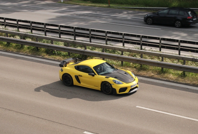Porsche 718 Cayman GT4 RS Weissach Package