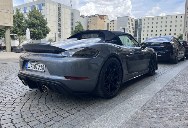 Porsche 718 Spyder RS Weissach Package