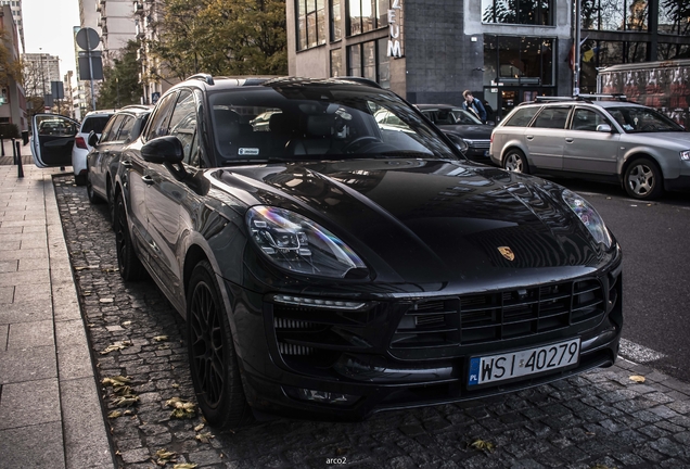 Porsche 95B Macan GTS