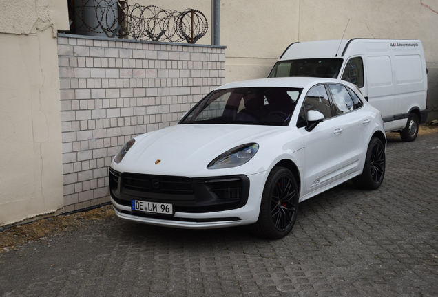 Porsche 95B Macan GTS MkIII