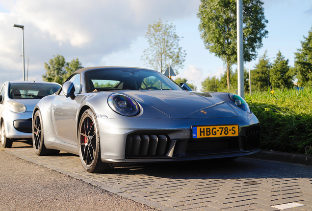 Porsche 992 Carrera 4 GTS Cabriolet MkII