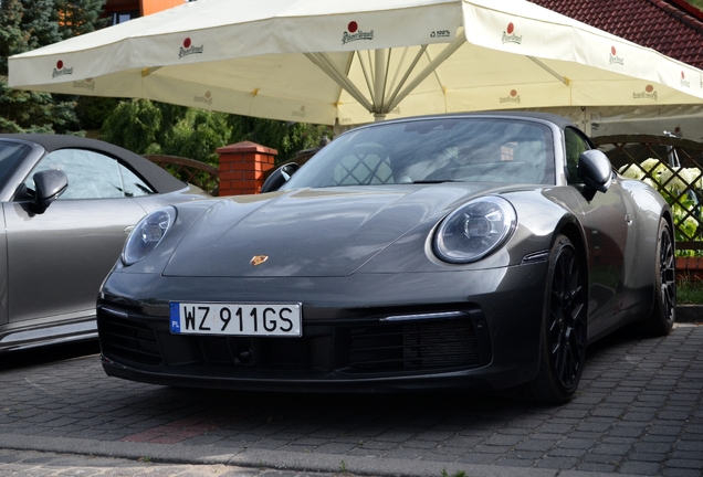 Porsche 992 Carrera 4S Cabriolet
