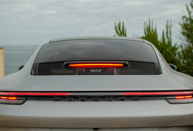 Porsche 992 GT3 Touring