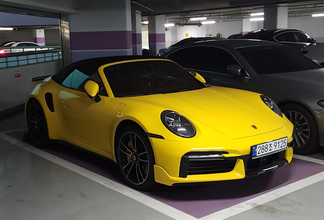 Porsche 992 Turbo S Cabriolet