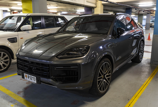 Porsche 9YA Cayenne Turbo E-Hybrid
