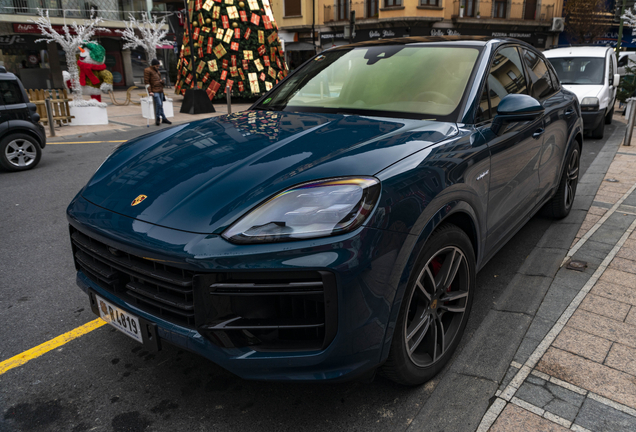 Porsche Cayenne Coupé Turbo E-Hybrid
