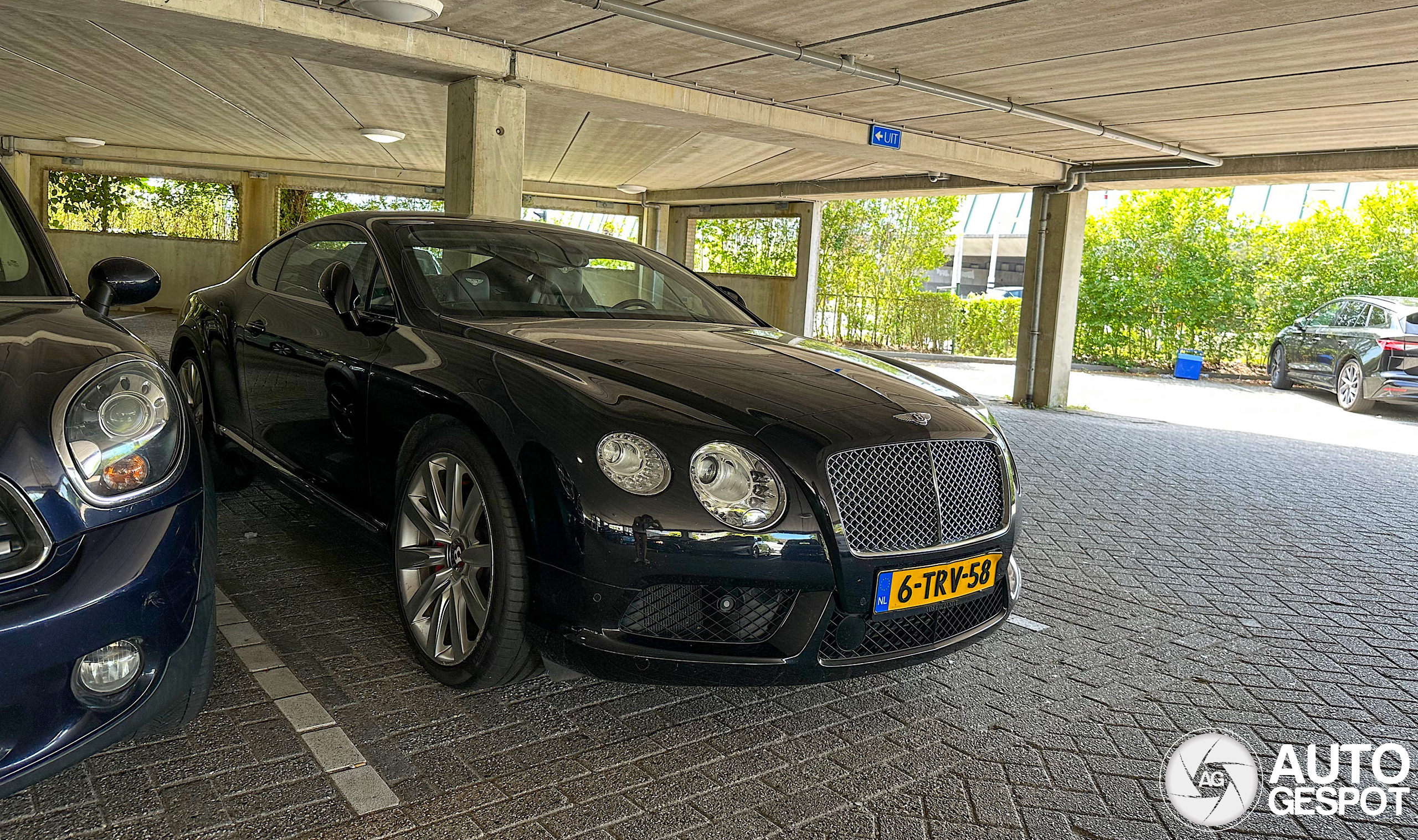 Bentley Continental GT V8