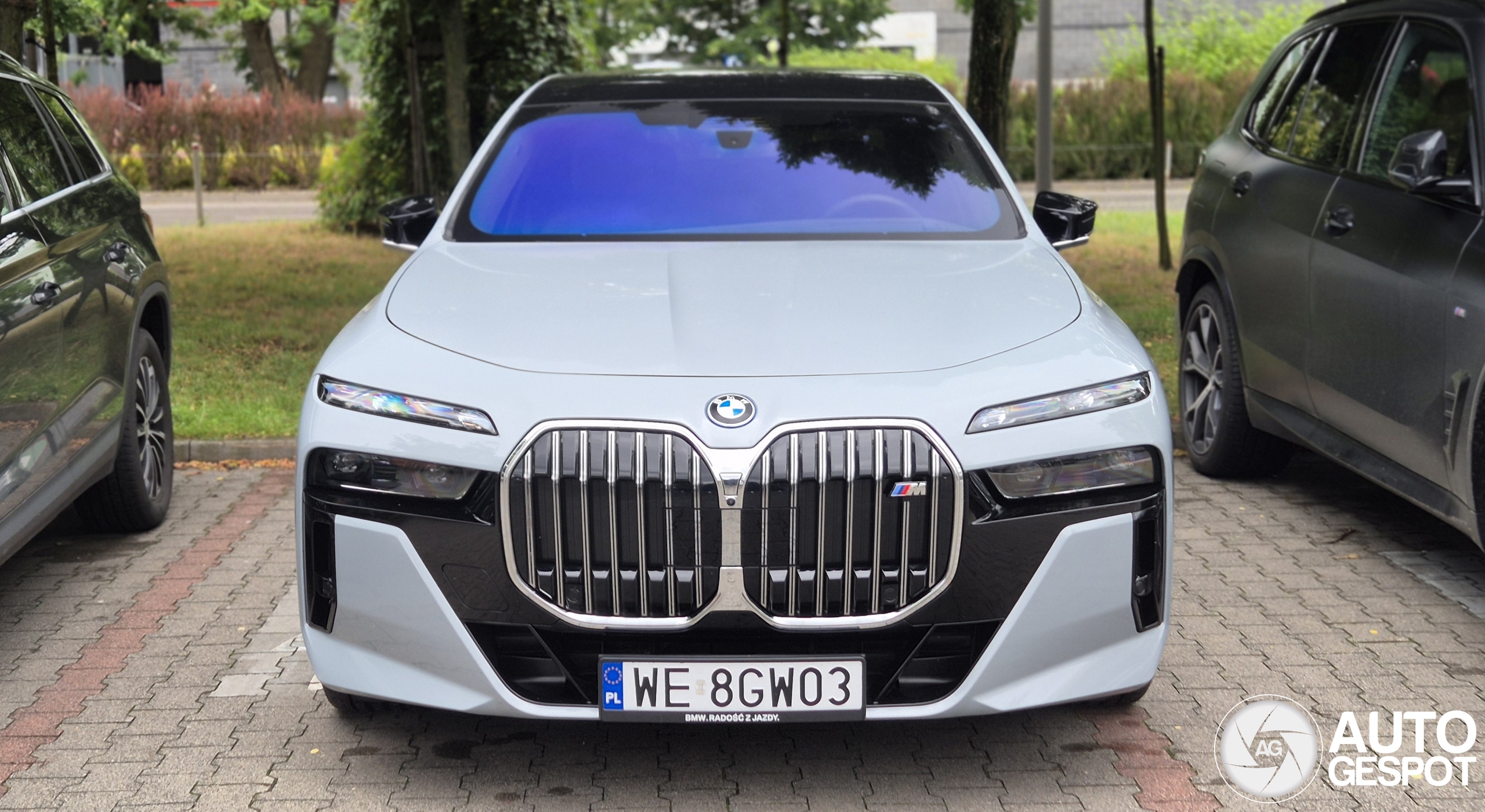 BMW M760e xDrive