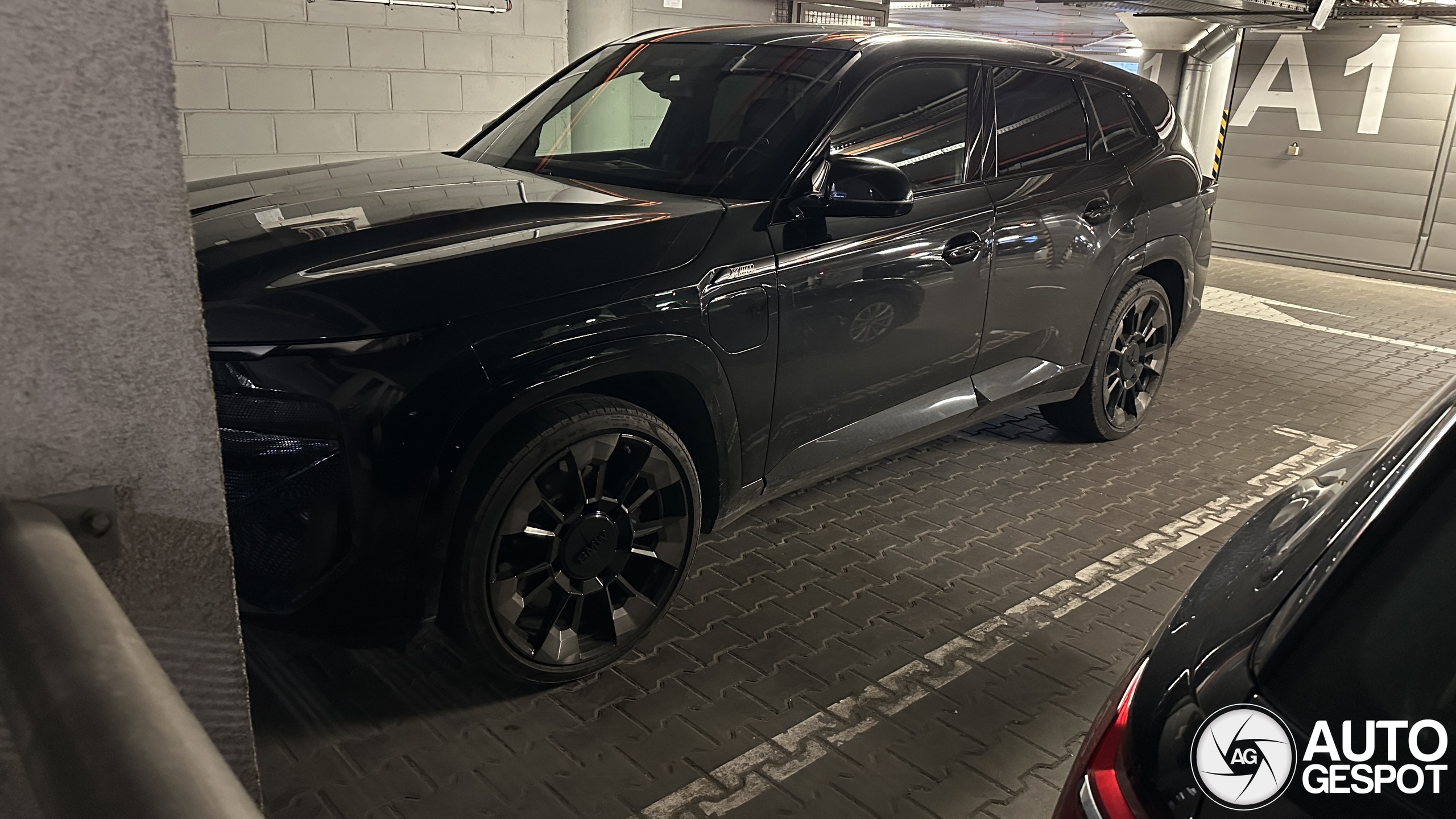 BMW XM G09