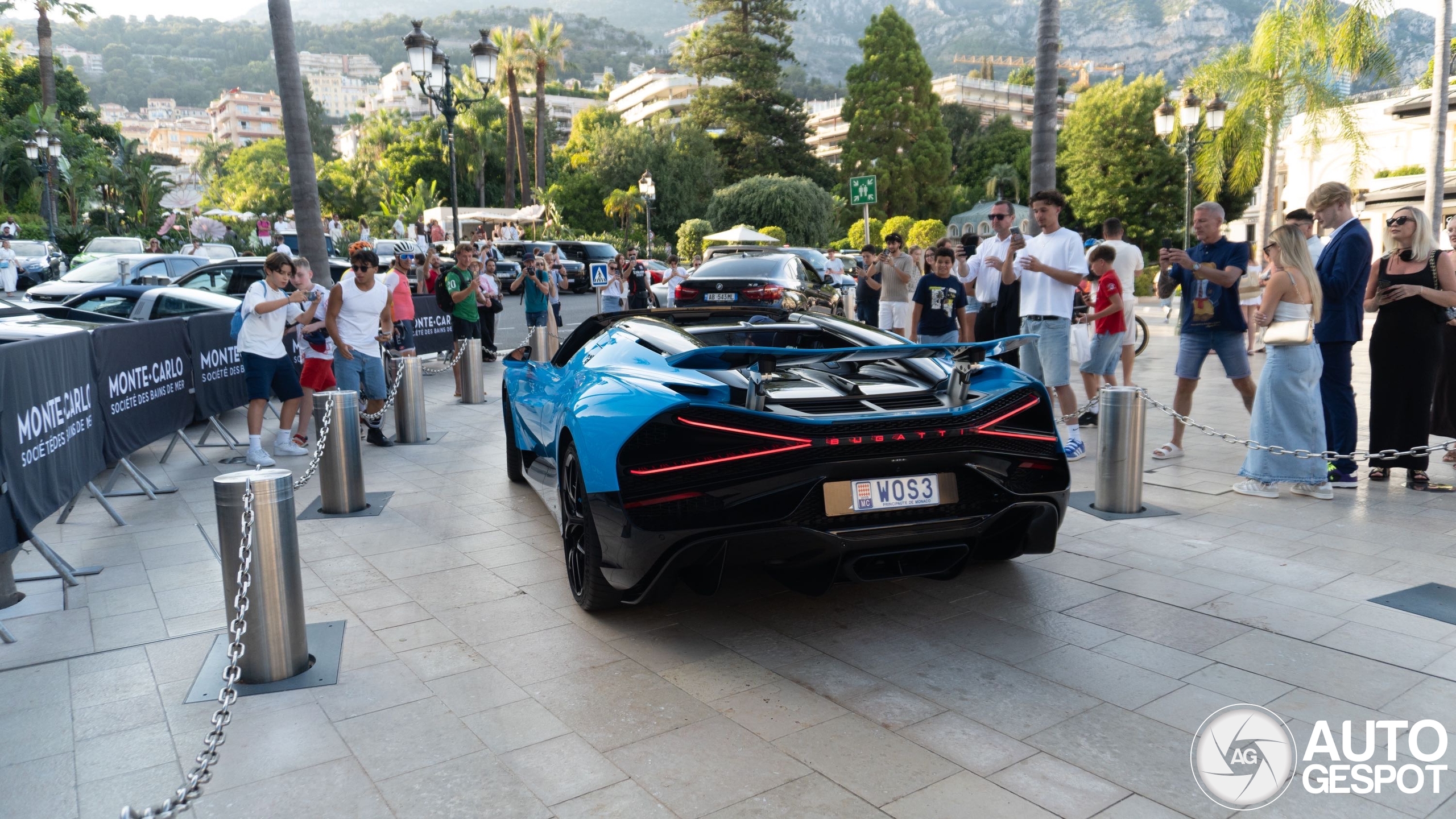 Bugatti, Bugatti, overal Bugatti's in Monaco