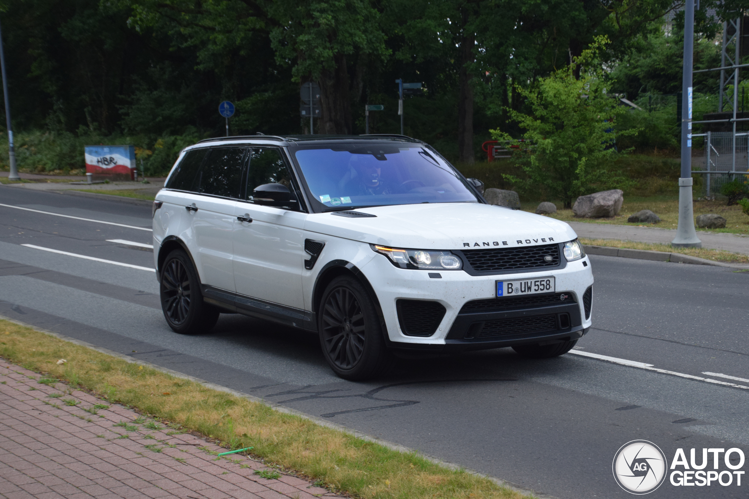 Land Rover Range Rover Sport SVR