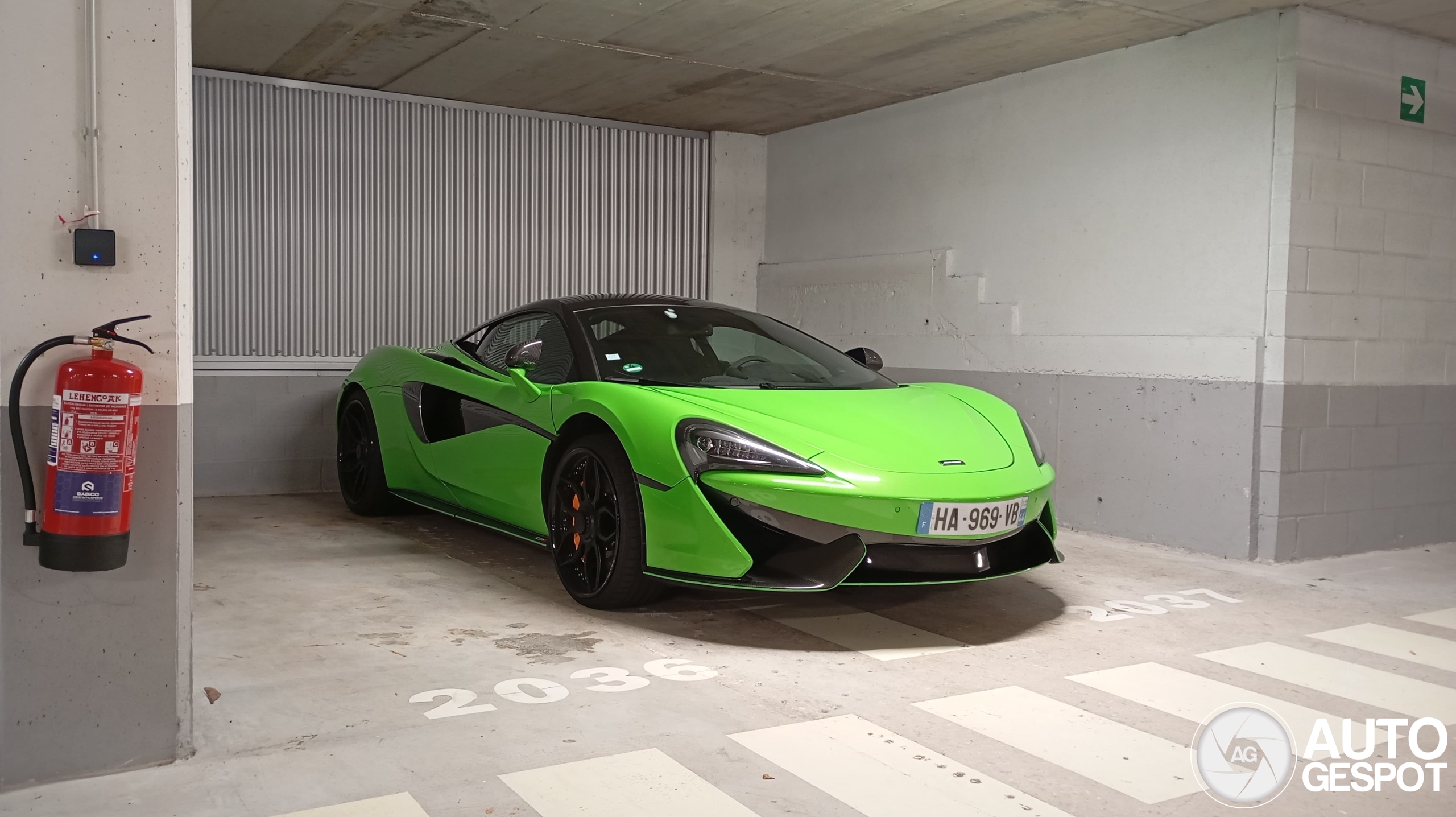 McLaren 570S