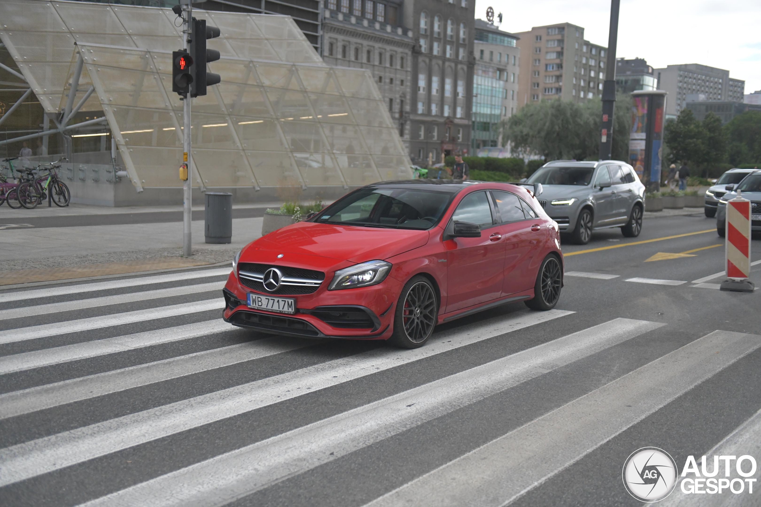 Mercedes-AMG A 45 W176 2015
