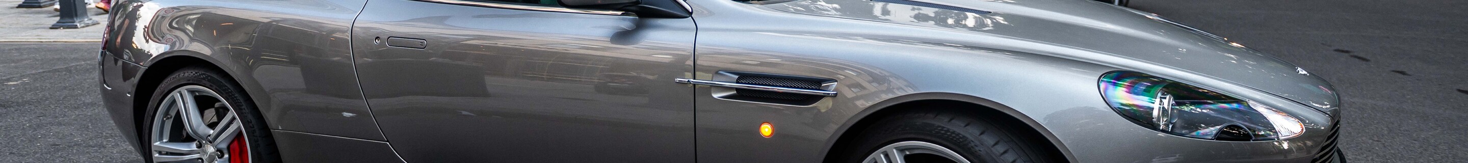 Aston Martin DB9