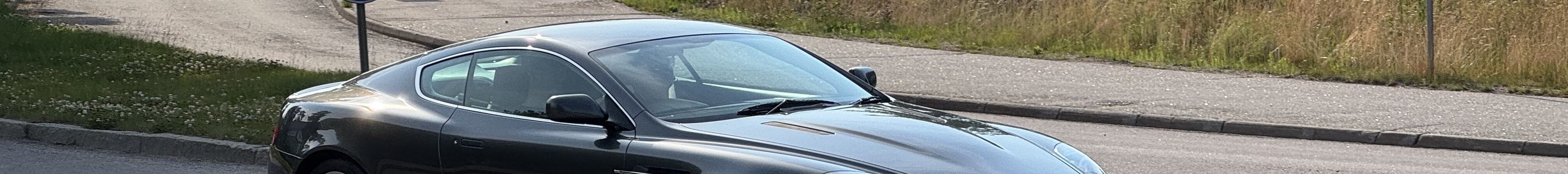 Aston Martin DB9