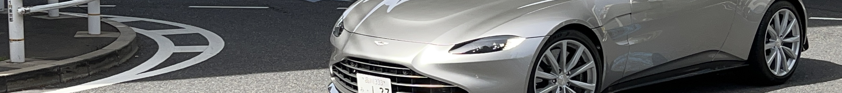 Aston Martin V8 Vantage 2018
