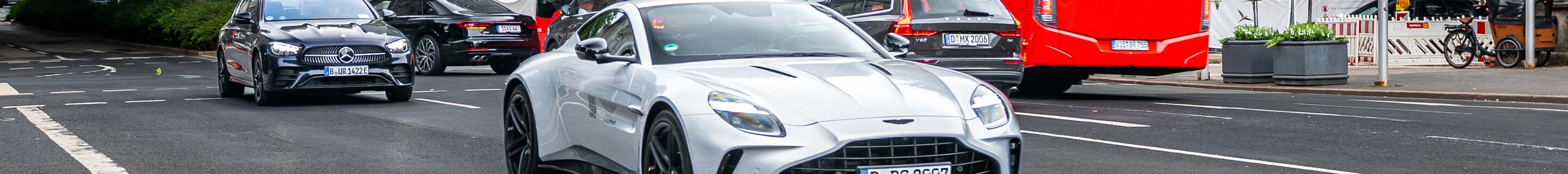 Aston Martin Vantage 2024