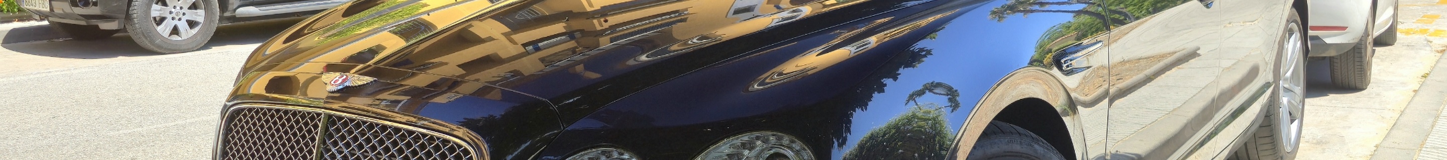 Bentley Flying Spur V8