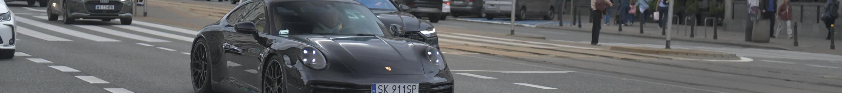 Porsche 992 Carrera 4S