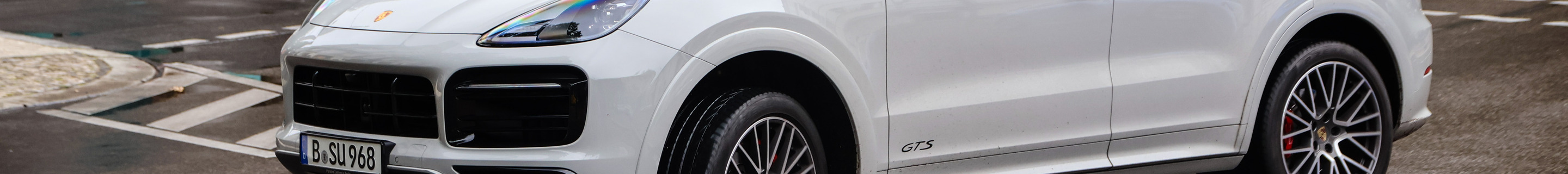Porsche 9YA Cayenne GTS