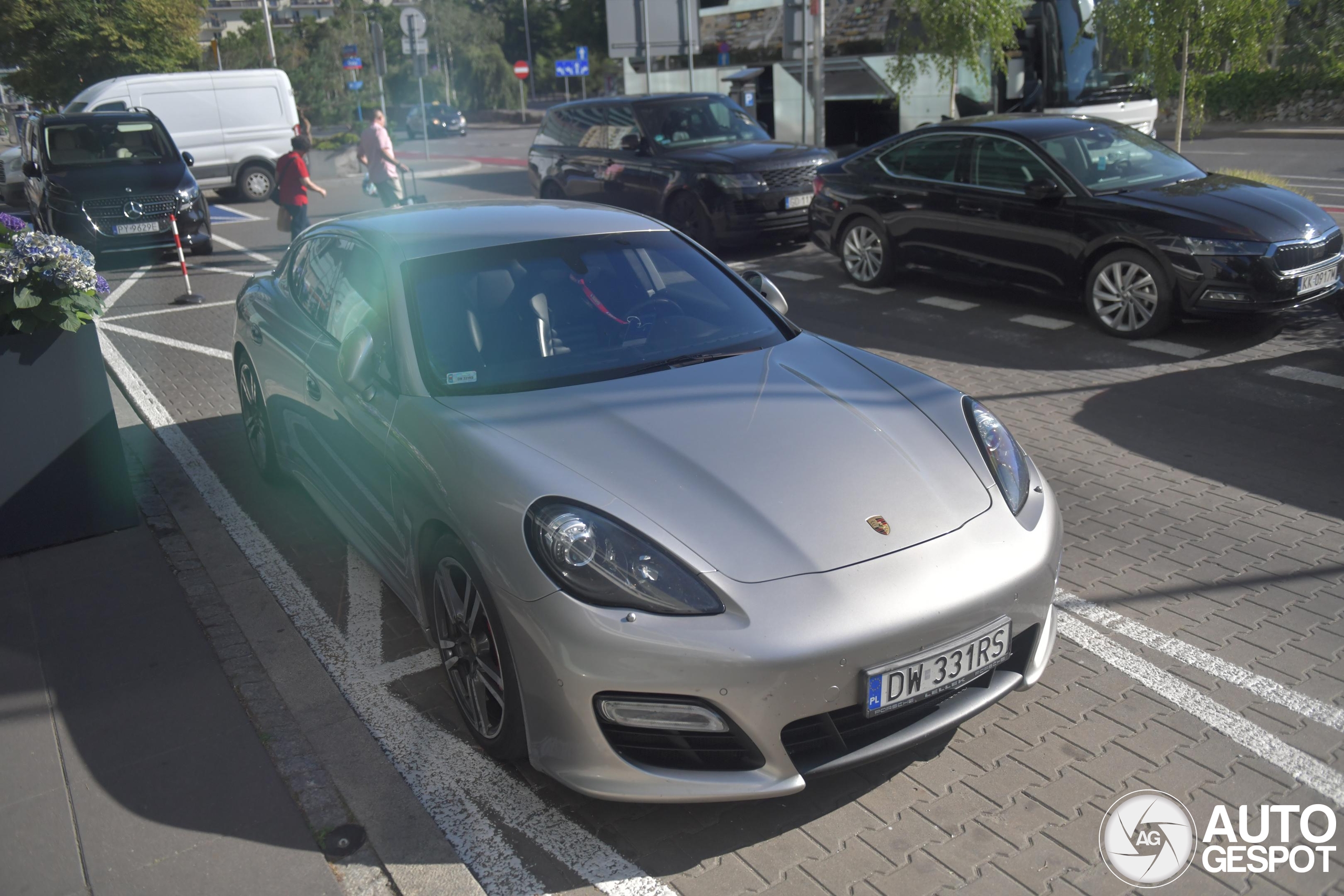 Porsche 970 Panamera GTS MkI