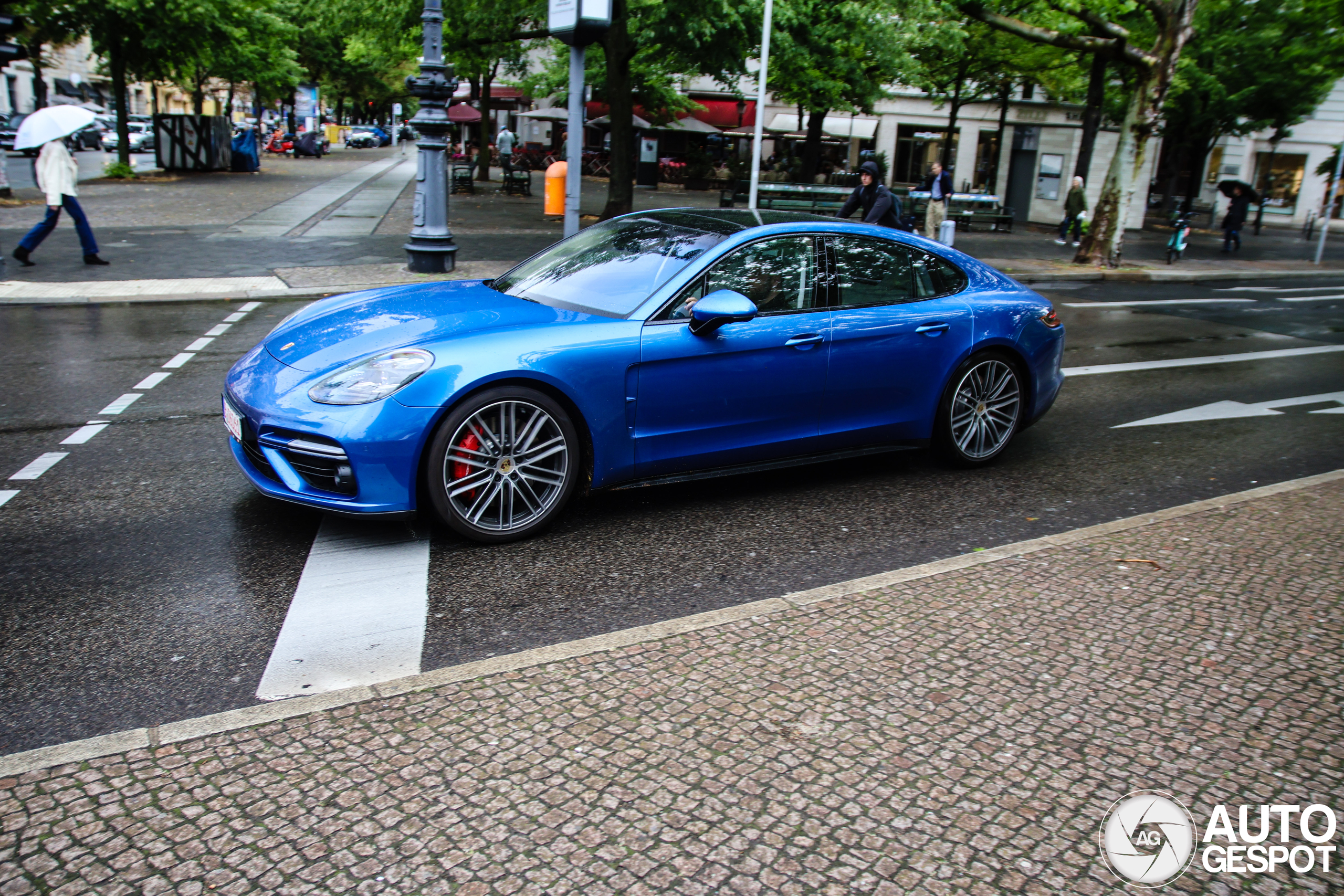 Porsche 971 Panamera Turbo