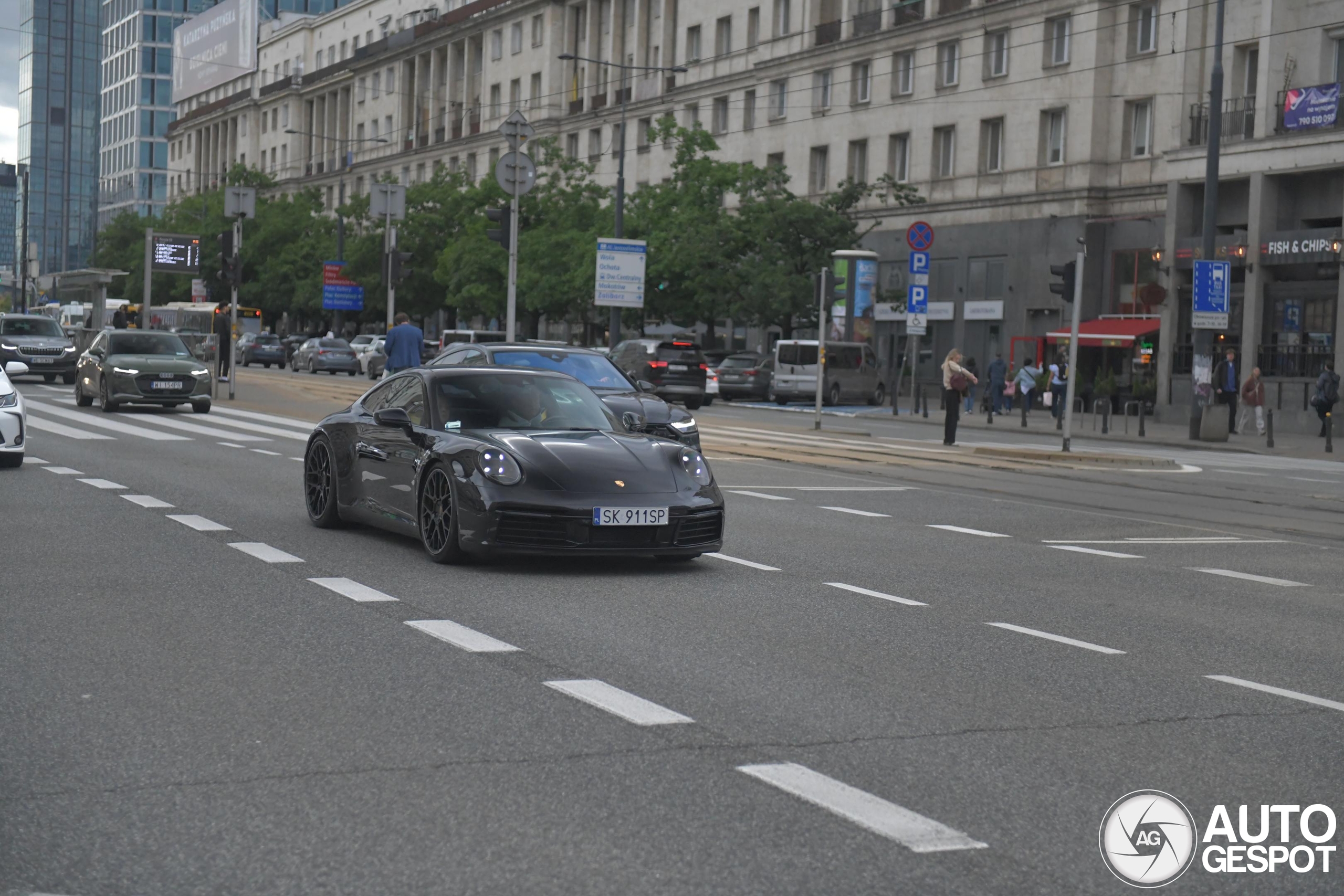 Porsche 992 Carrera 4S