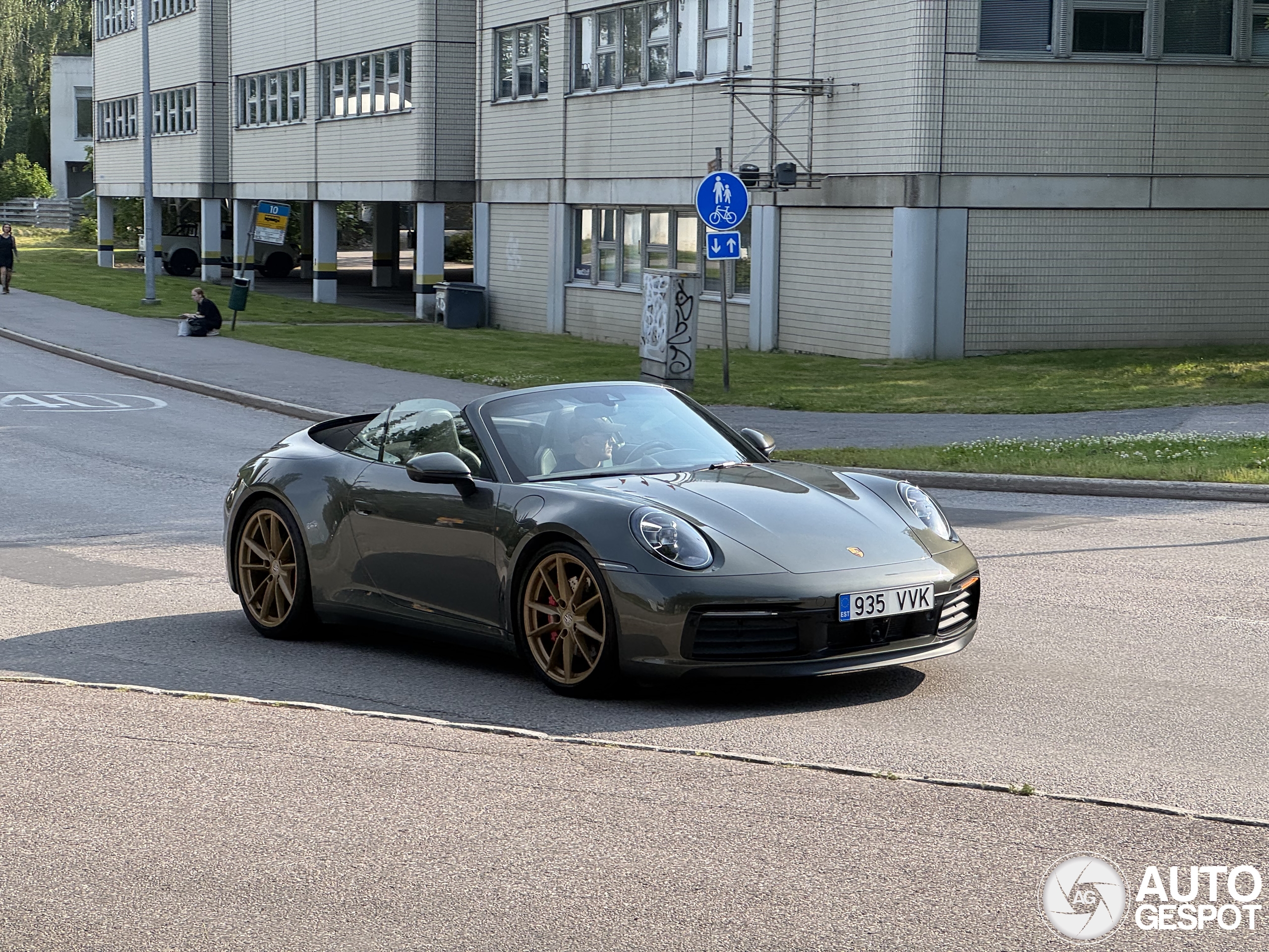 Porsche 992 Carrera 4S Cabriolet