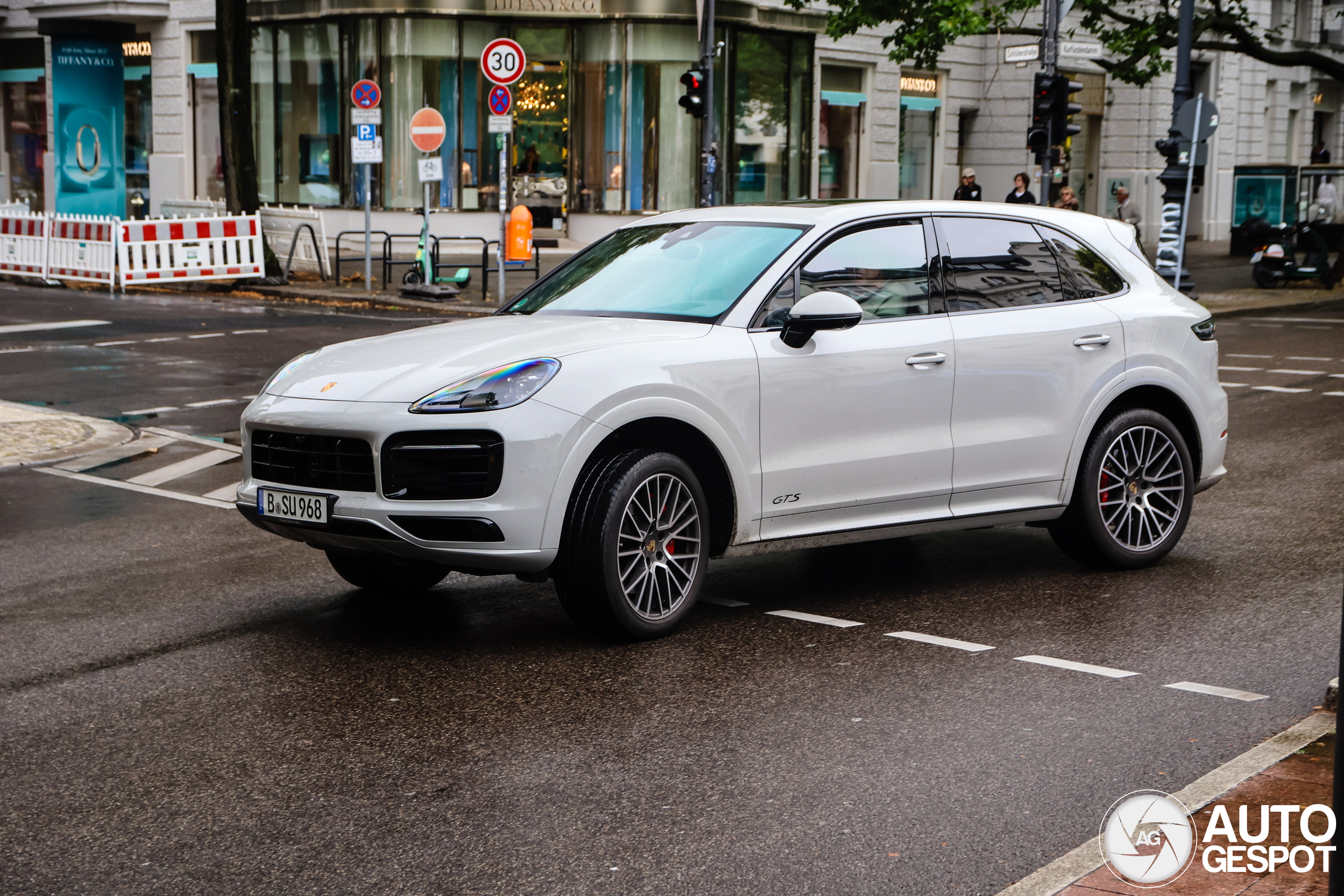 Porsche 9YA Cayenne GTS