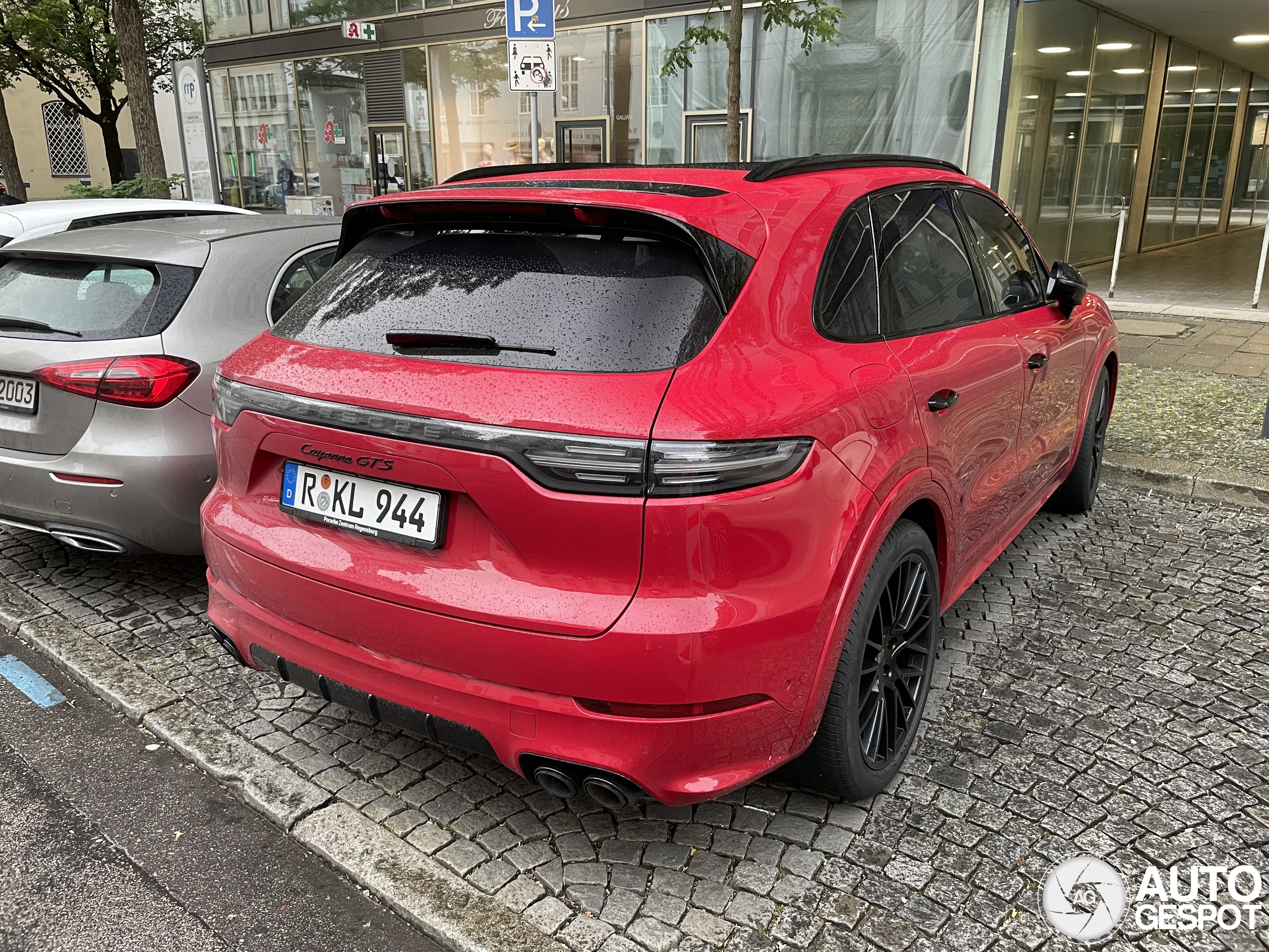 Porsche 9YA Cayenne GTS