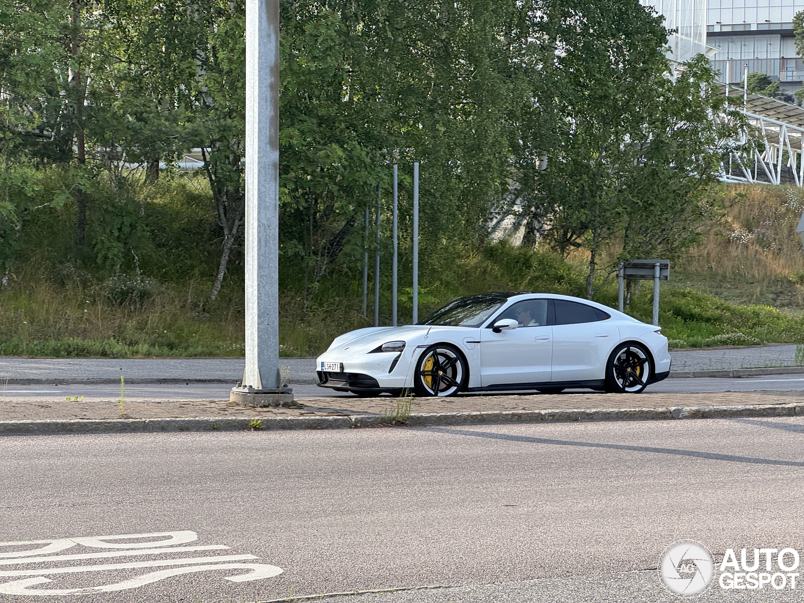 Porsche Taycan Turbo