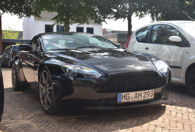 Aston Martin V8 Vantage Roadster