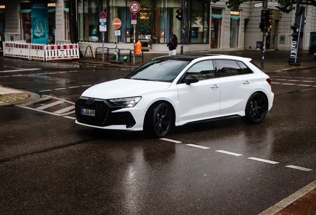 Audi RS3 Sportback 8Y 2025
