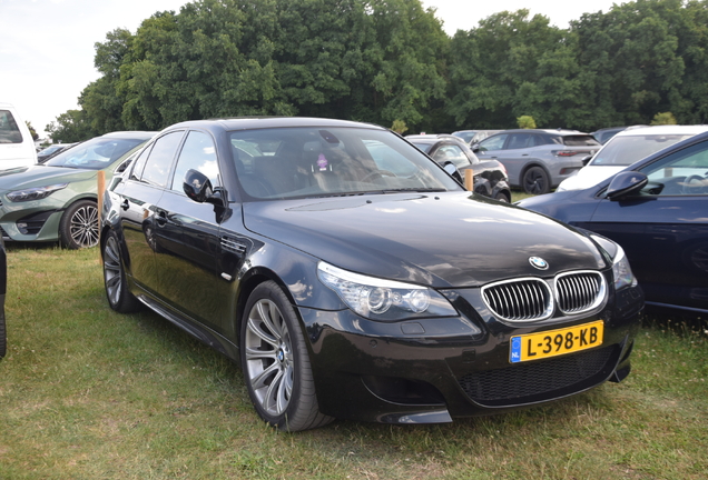 BMW M5 E60 2007